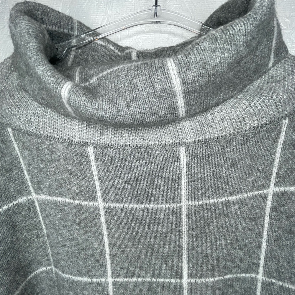Cozy Gray Windowpane Cowl Neck
Sweater Soft Knit - Picture 12 of 14